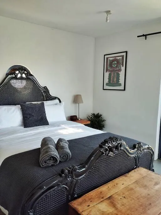 Quirky Bird Apartment Cape Town 0*,